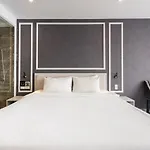 The Arrivals-River Studio Apartment